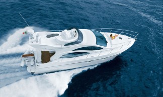 Azimut 42 high performance motor yacht